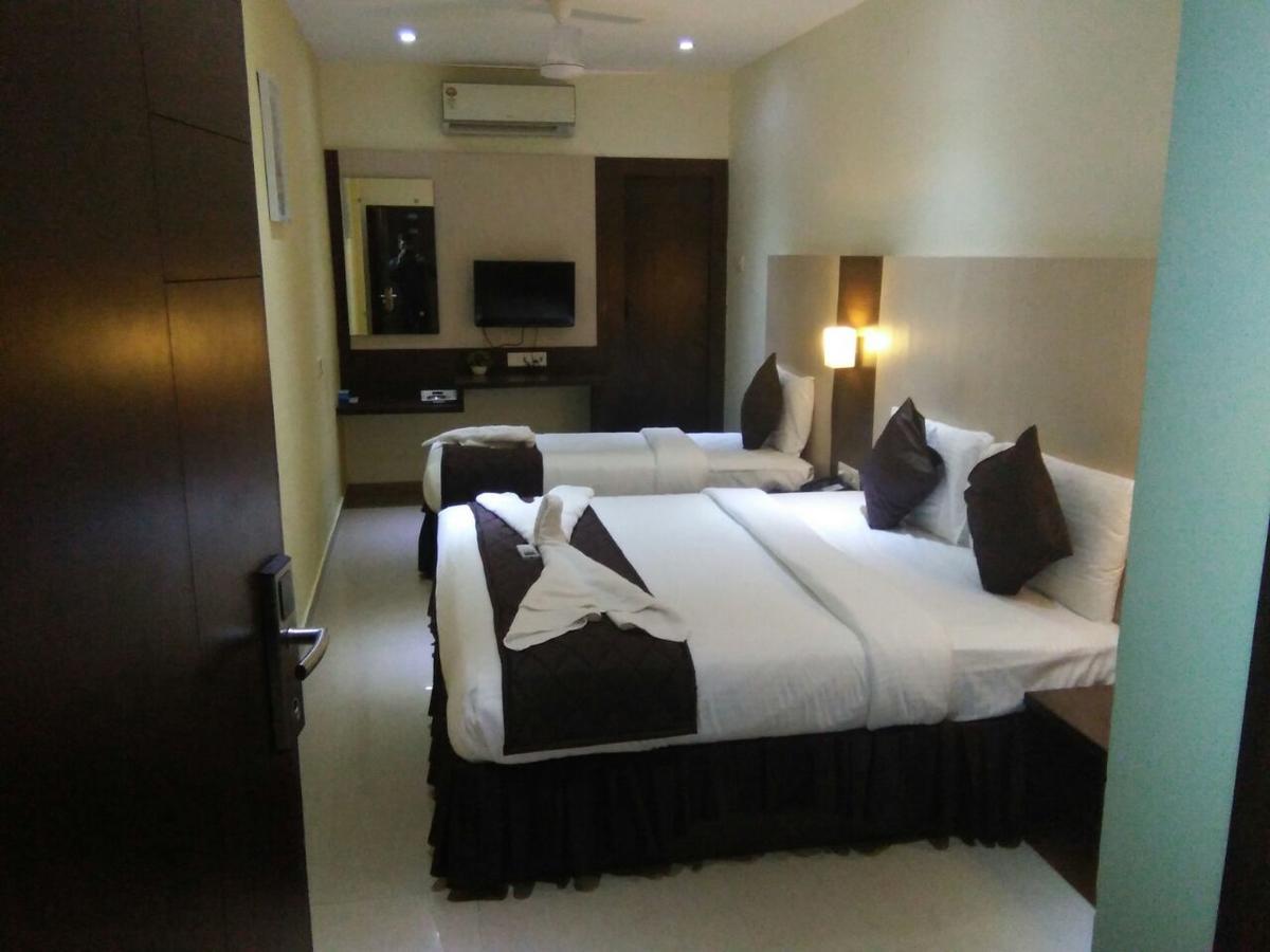 Hotel Tiruchendur Mani Iyer Palni Buitenkant foto