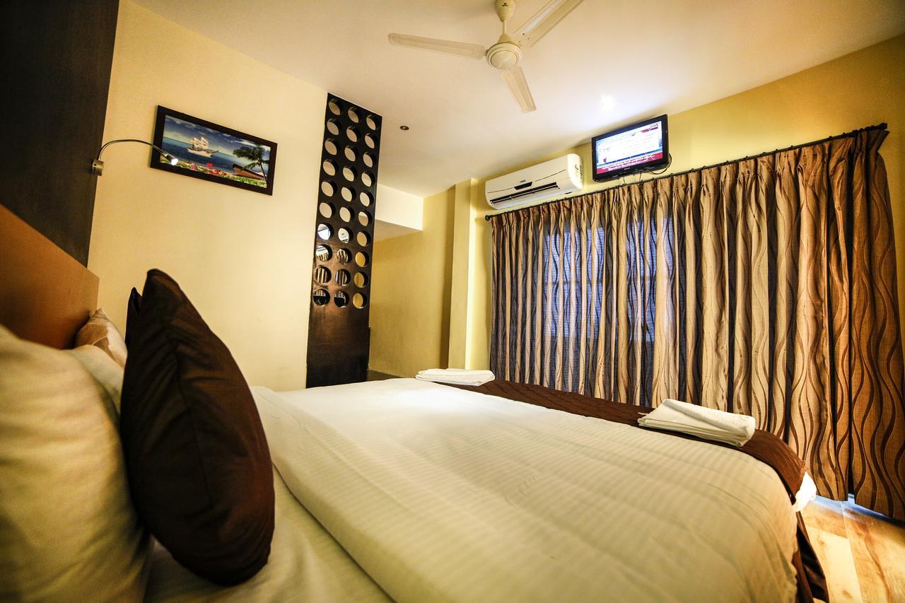 Hotel Tiruchendur Mani Iyer Palni Buitenkant foto
