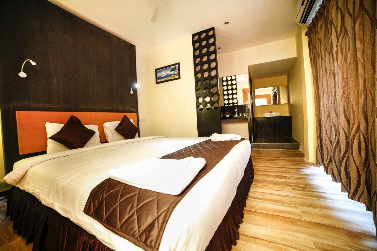Hotel Tiruchendur Mani Iyer Palni Buitenkant foto